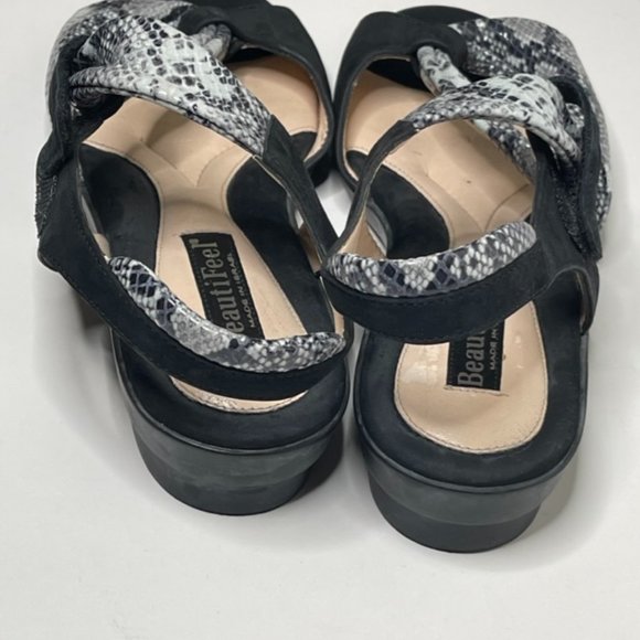BeautiFeel Black and Gray Snake Print Sandals - Picture 3 of 6